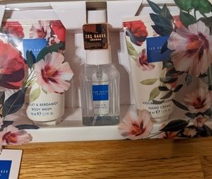 Body wash, body spray, hand cream